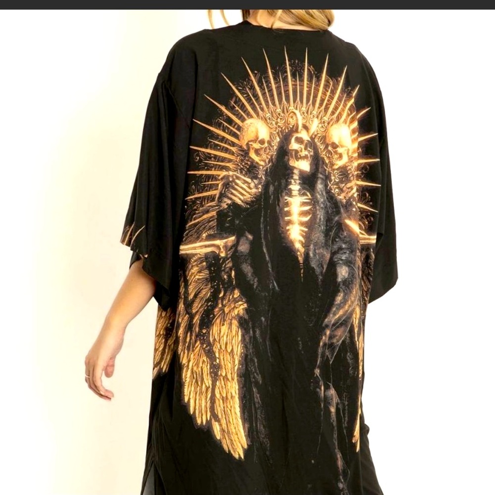 ISO do not but! Lady Of Shadows Robe from black milk
